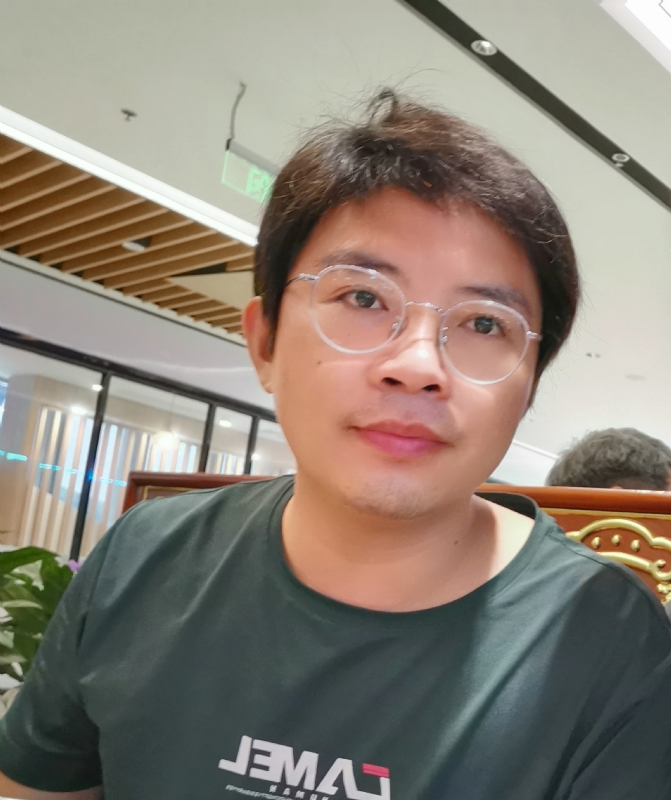 陆迅的第三张照片--吉安相亲服务中心