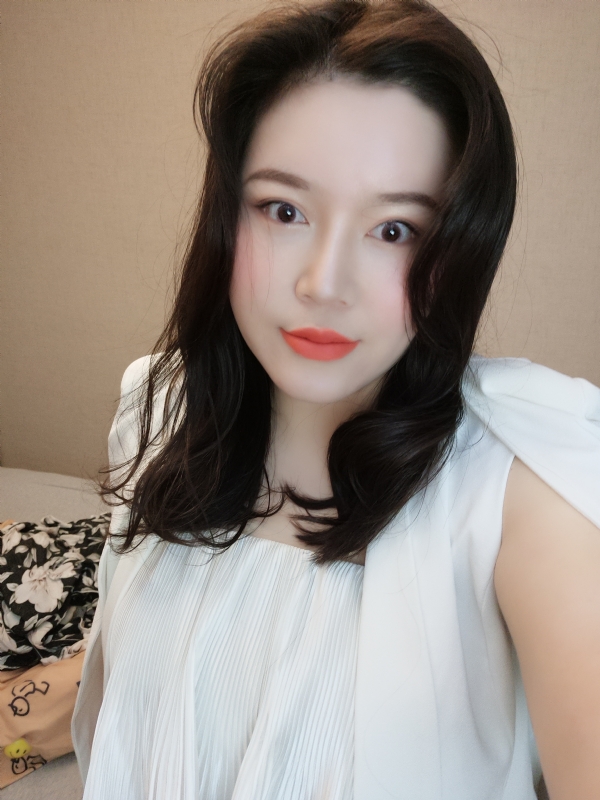 璐璐的第一张照片--吉安相亲服务中心