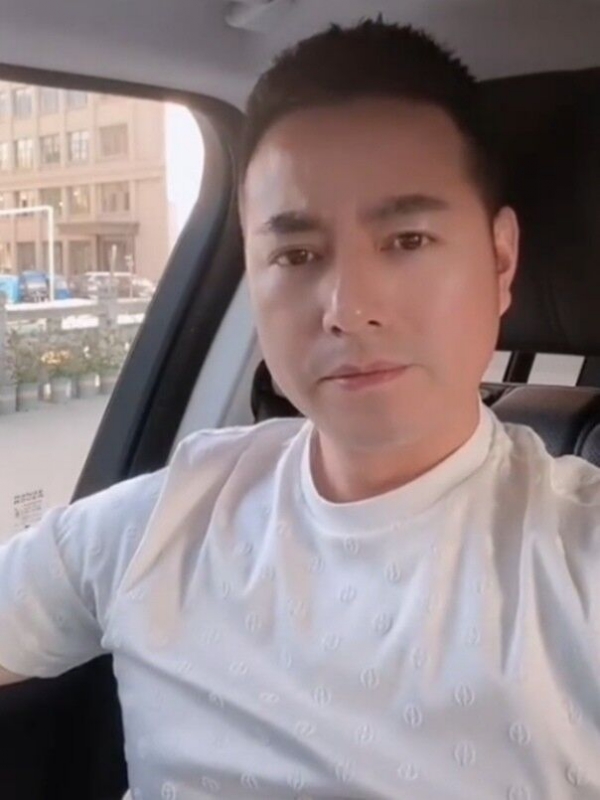 勿忘初心的第一张照片--吉安相亲服务中心