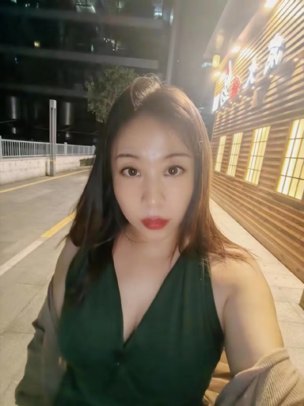 叶子青青的第三张照片--吉安相亲服务中心