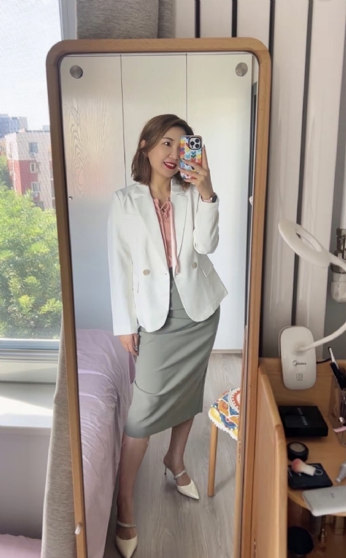 丽波的第三张照片--吉安相亲服务中心