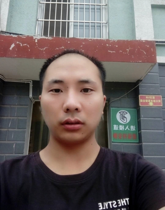 亮亮的第一张照片--吉安相亲服务中心