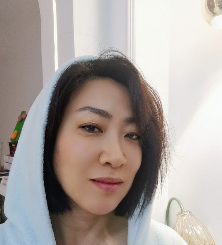 火玫瑰的第一张照片--吉安相亲服务中心