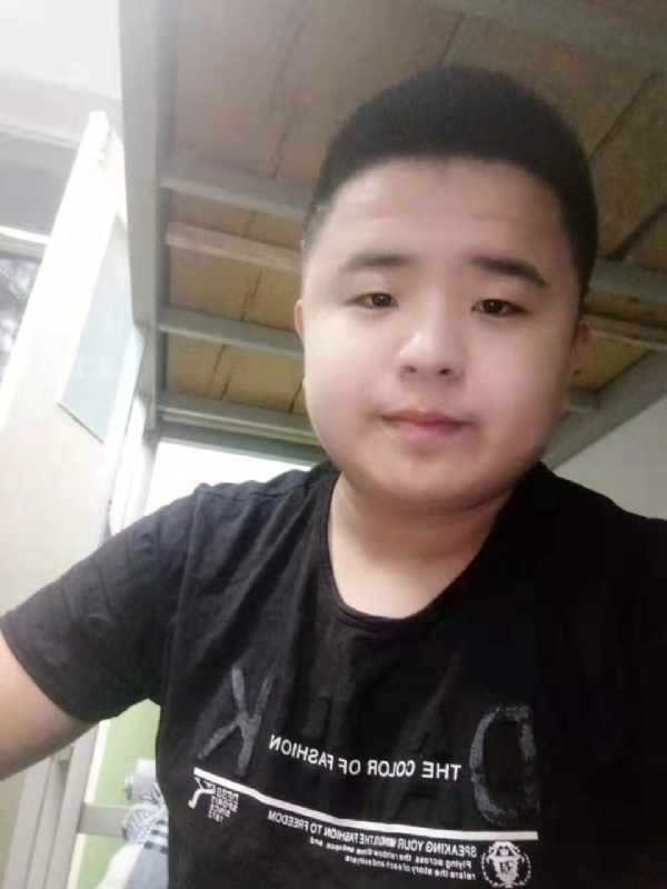 打小就爱淘气的第一张照片--吉安相亲服务中心