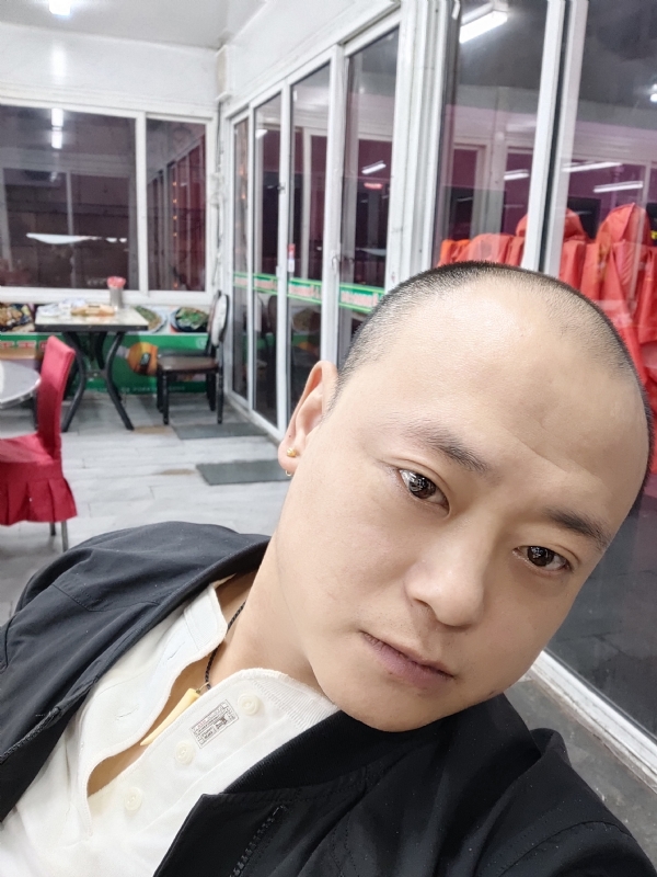 大连相亲的第一张照片--吉安相亲服务中心