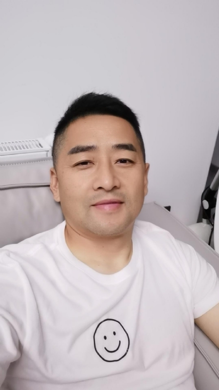 向阳而生的第一张照片--吉安相亲服务中心