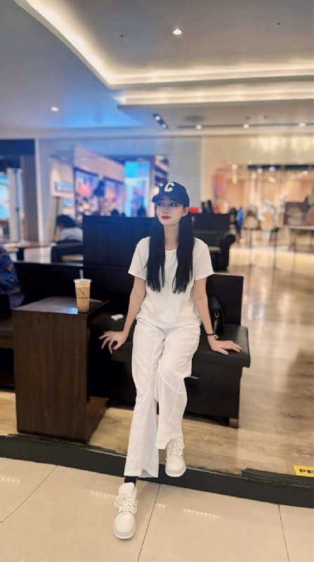 卖火柴的小女孩的第一张照片--吉安相亲服务中心
