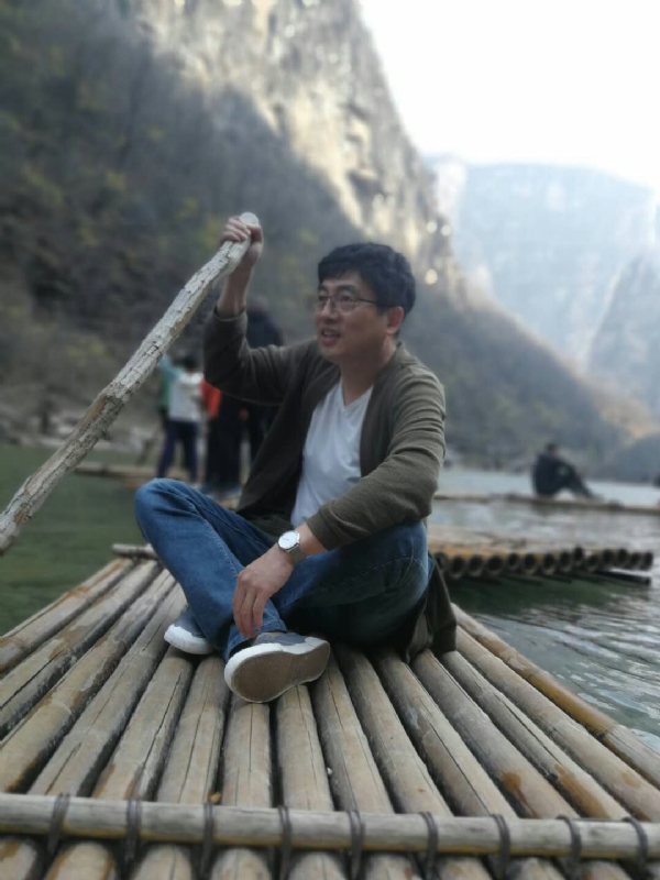 风被吹走了的第二张照片--吉安相亲服务中心