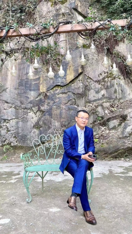dikson的第一张照片--吉安相亲服务中心