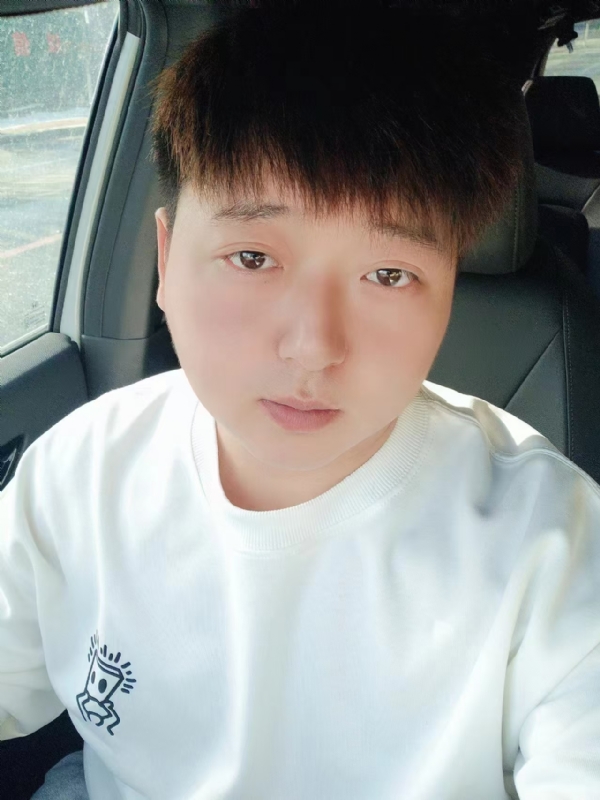 可乐加冰的第一张照片--吉安相亲服务中心