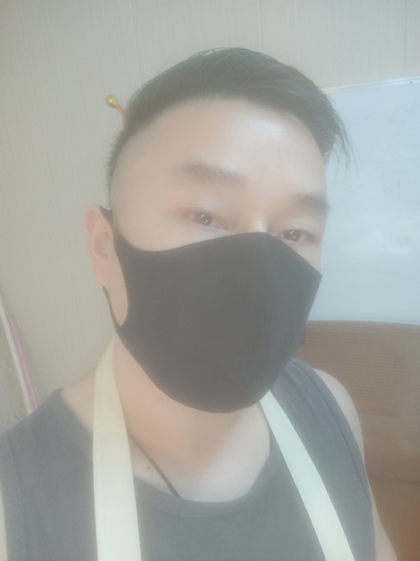 Poluk秦的第二张照片--吉安相亲服务中心