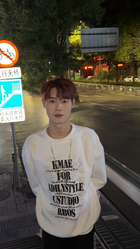与宇的第二张照片--吉安相亲服务中心