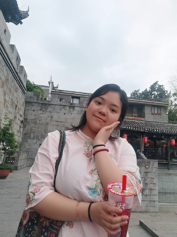 敏兮小沫的第三张照片--吉安相亲服务中心