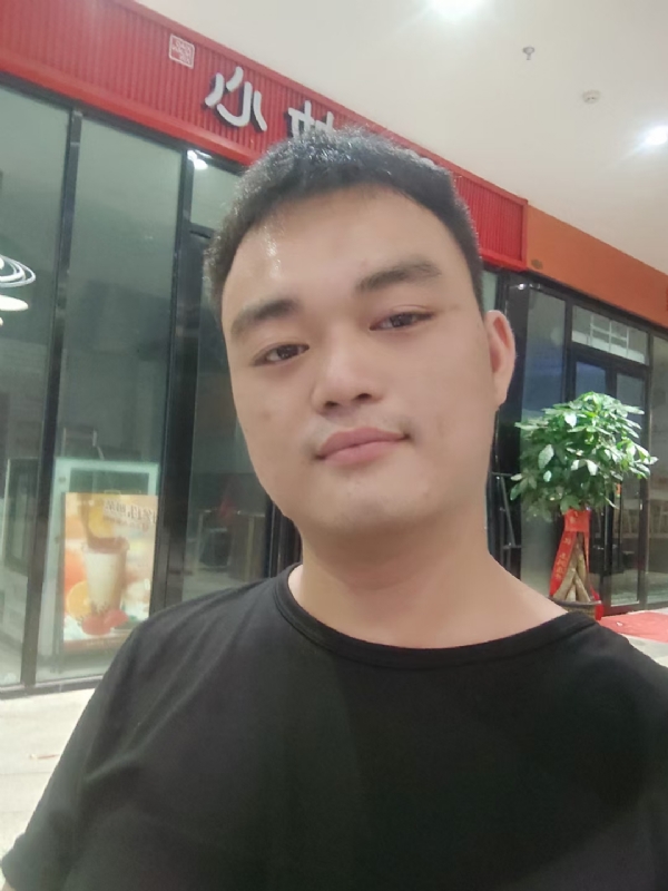 寻找另一半的第一张照片--吉安相亲服务中心