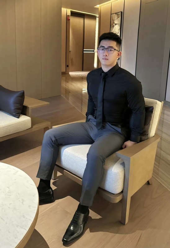 李寒外改英文可家的第一张照片--吉安相亲服务中心