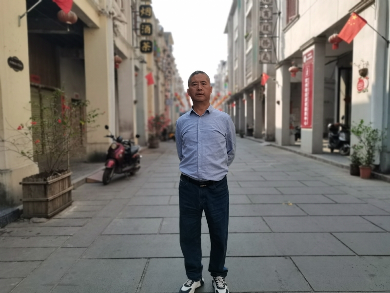 一粒尘埃的第一张照片--吉安相亲服务中心