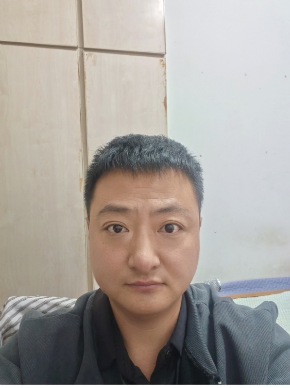 追爱大叔的第一张照片--吉安相亲服务中心