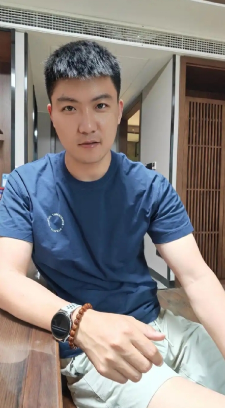 大鹏展翅的第二张照片--吉安相亲服务中心