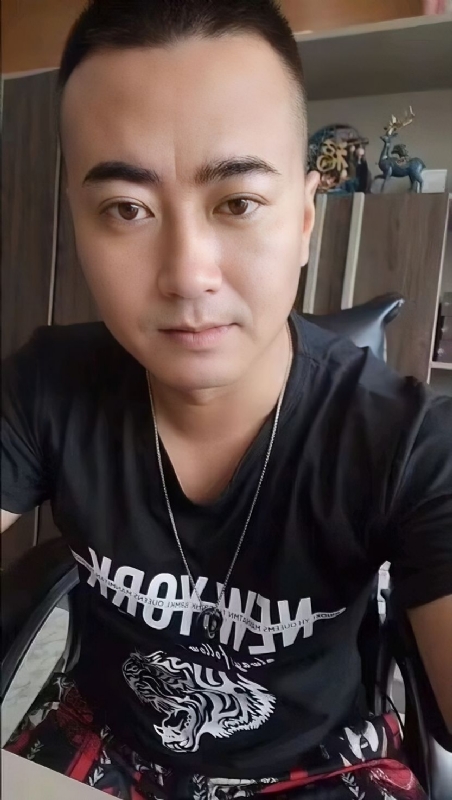 Luck耀的第一张照片--吉安相亲服务中心